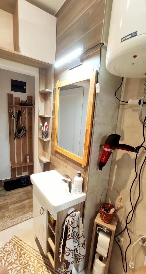 Cozy, Nice & Quiet Apartment Lucky Sarajevo - Free Public Parking المظهر الخارجي الصورة