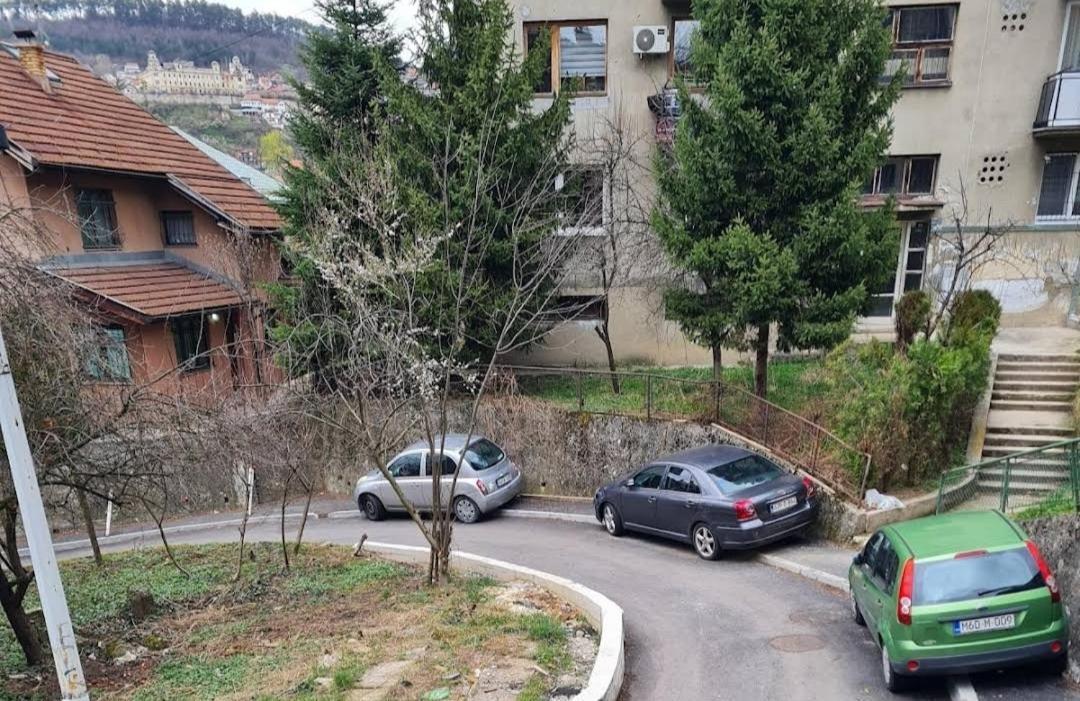 Cozy, Nice & Quiet Apartment Lucky Sarajevo - Free Public Parking المظهر الخارجي الصورة