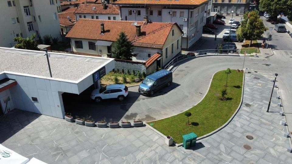 Cozy, Nice & Quiet Apartment Lucky Sarajevo - Free Public Parking المظهر الخارجي الصورة